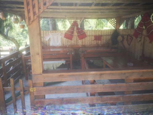 Hostal Pensiunea Cheile Albacului