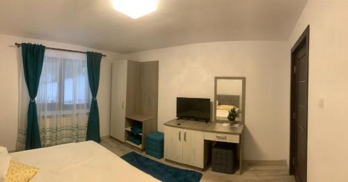 Hostal Pensiunea Cernat