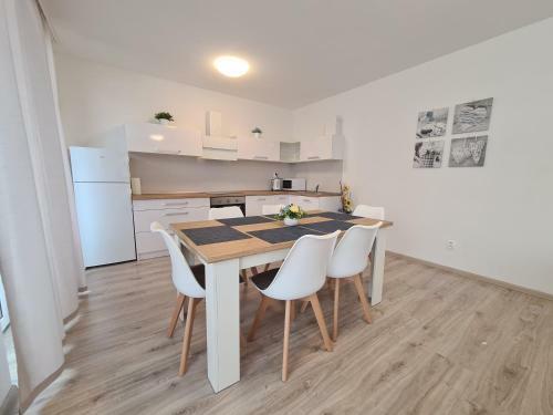 Apartm�ny ?afr�n