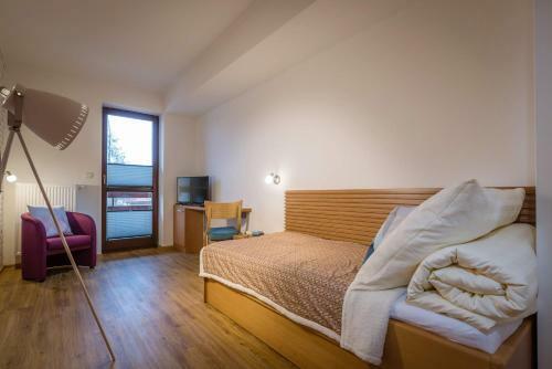Hostal Moment - Bistro & Ubytovanie