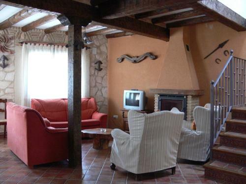 Las Casas de Yag�e, Ayll�n