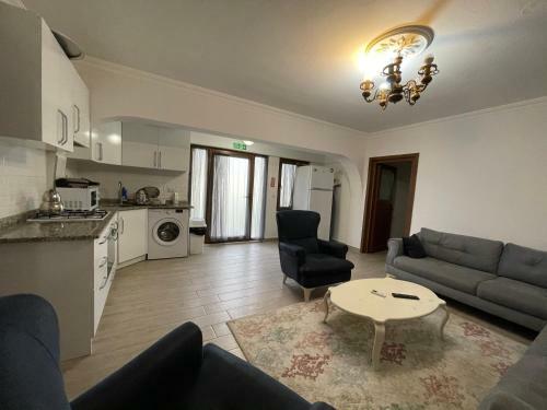 Alriyan Apartments