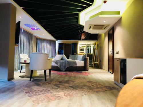 Velena Hotel