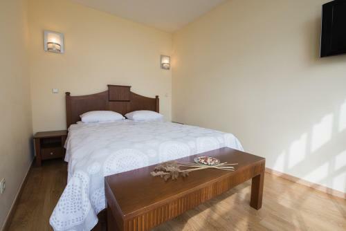 Hostal Sava Waterfront Villa