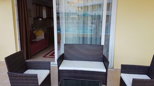A & J Apartments - Aegean Heights - Ground Floor