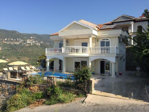 Villa Royal