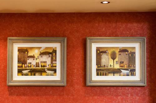 Hotel White Horse Inn & Restaurant