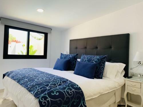 Luxury Apartment & Pool In Vistabella, Tenerife