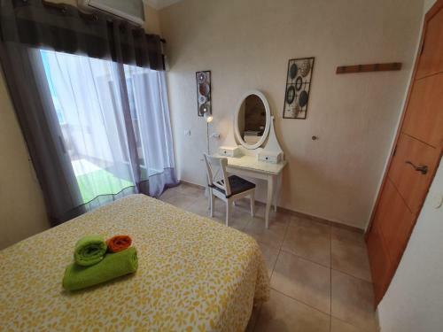 Apartamento Playa Chica Beach 1