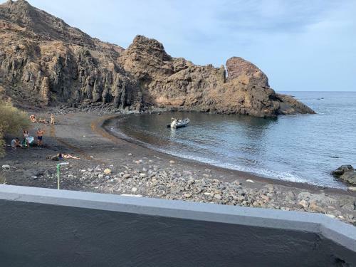 Apartamento Playa Chica Beach 1