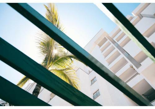 Modernist Design Apartment On The Beach