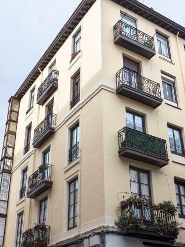 Puerto Chico Apartments