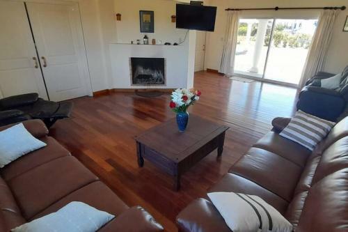 Agradable Villa Con Piscina