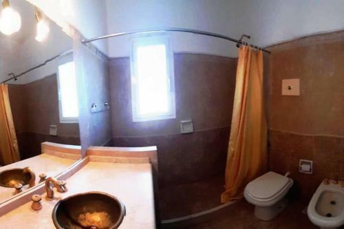 Agradable Villa Con Piscina