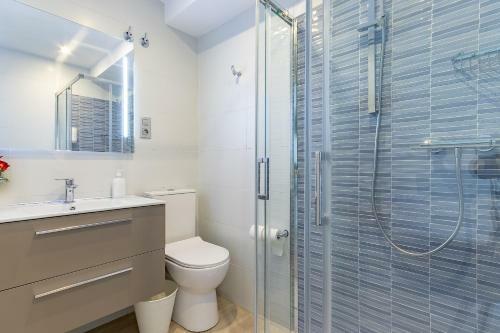 Hostal Cruces Metro Rooms