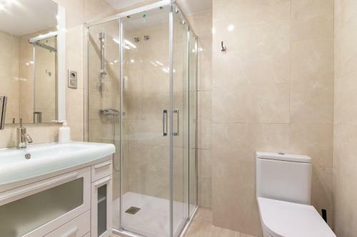 Hostal Cruces Metro Rooms