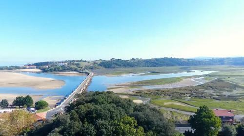 Apartamento Llerandi B: C�ntrico Y Completamente Reformado