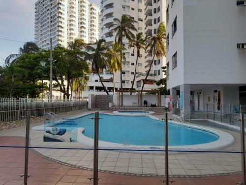 Hermoso Apartamento En El Laguito, Edificio Cristoforo Colombo