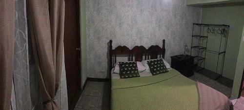 Hostal Airport Traveler's Home