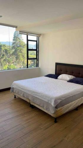 Apartamento Zona 10 Con Piscina