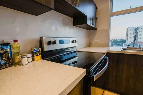 Comfy Apartment - Self Check In & Free Parking