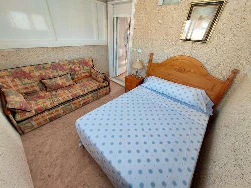 Apartamento Tamarit Beach Holiday House