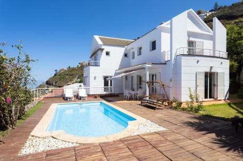 Home2book Stunning Villa Raquel, Pool & View