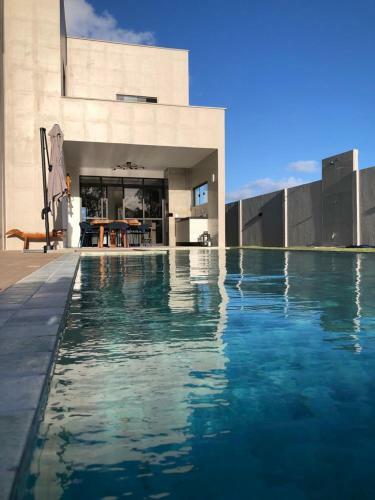 Casa Incr�vel Na Barra de S�o Miguel
