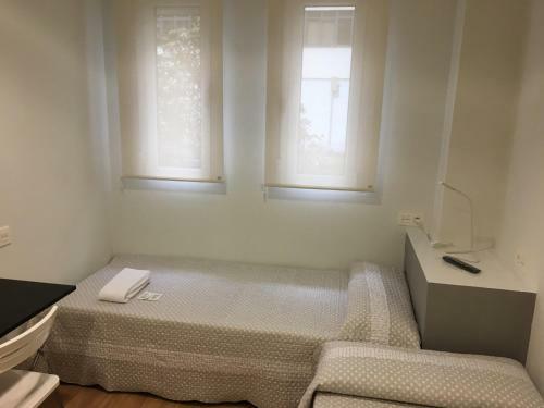 Pensi�n-albergue Puente Ribeira
