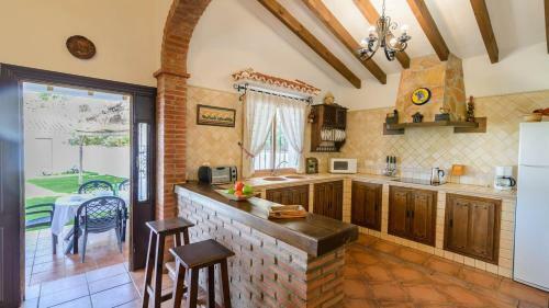 Chalet Los Almendrales Sayalonga By Ruralidays