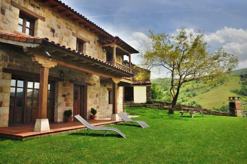 La Casa De Bustantegua