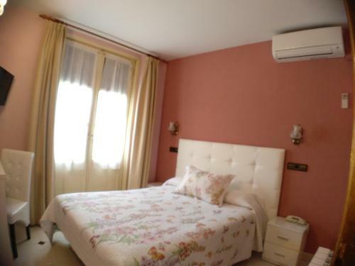 Hostal Don Jaime I Y II