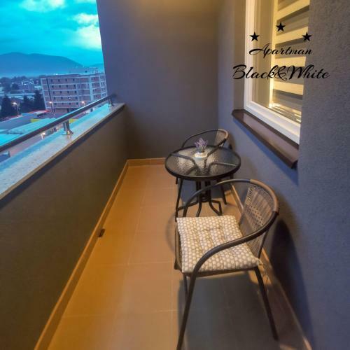 Sarajevo Apartman Black&white
