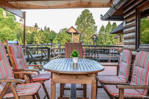 House On Piles, UNA River 'apartman Una'