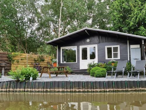 Vakantie- En Vishuisje de Vuurtoren