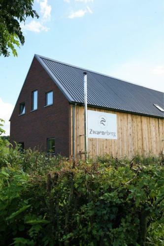 Bed & Breakfast Wijndomein Zwaeneberg