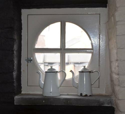 Onder de Poort Bed & Brocante