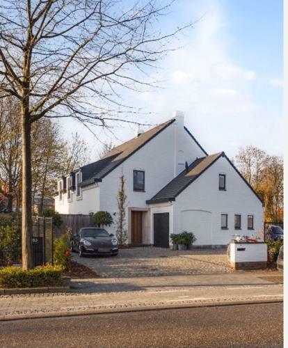 Hostal Nummer 151