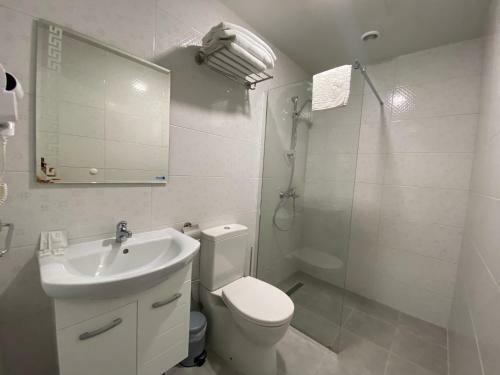 Hostal Comfort Guest Rooms