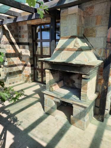 Beautiful 2-bed Villa In Cholakova Cheshma