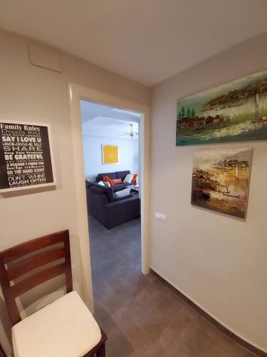 Apartamento Espacioso, C�ntrico Y Cercano A La Playa.