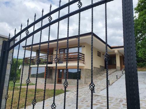 Luxury Villa Bella Lyaskovo Village