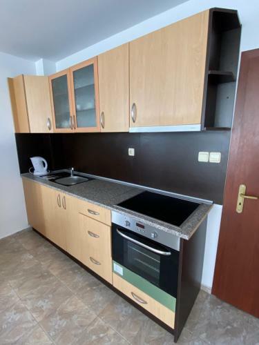 Apartments In Complex Daisy