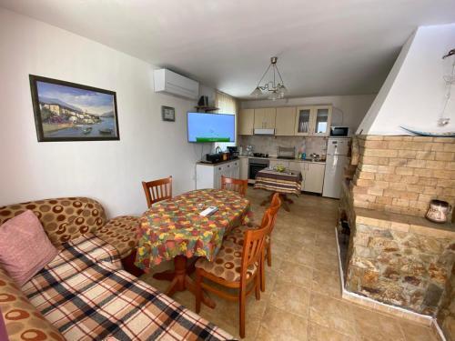 Villa Complex Sea & Sky Next To The Beach !