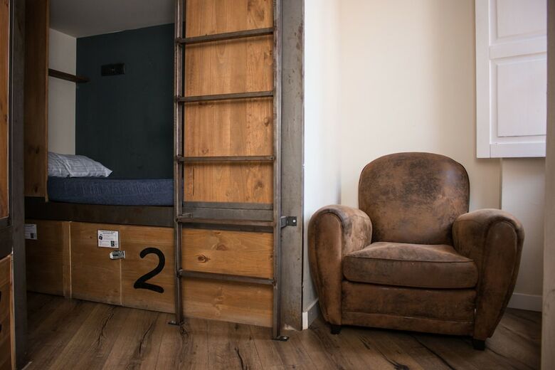 Black Swan Hostel Sevilla