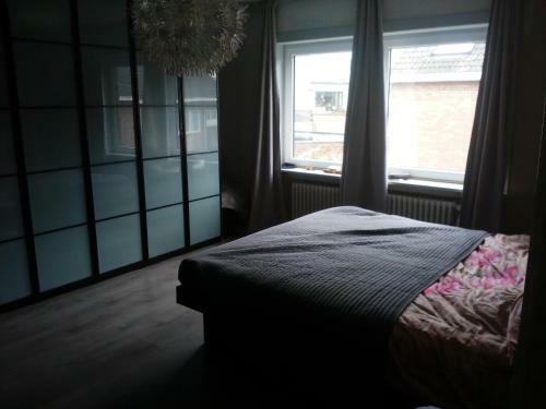 Bed & Breakfast Kamer + Douche In Villa