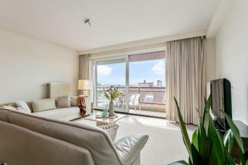 Sunny Apartment With Terrace At 100 Meters From Beach