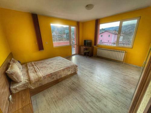 Hostal ???? ?? ????? ???????