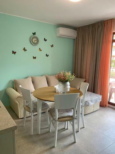Obzor Aqamarine Apartament