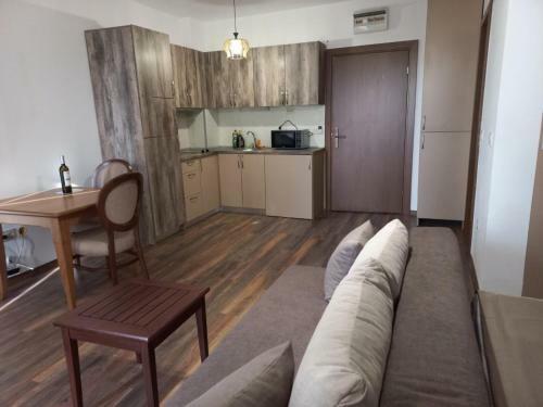 Apartamento Pirin Golf Hotel Studio - Sani, Bansko